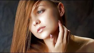 Paauglė mergina dejuoja ir pakliuvo