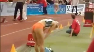 Vyras įgėlė Moterys Tvarkoje